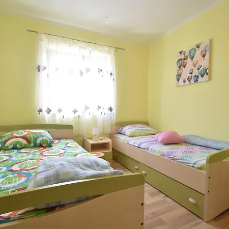 Premium In Barban With Private Pool شقة